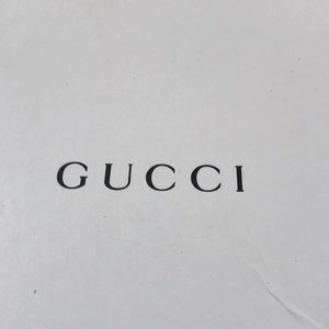 Meet your Posher, Esther